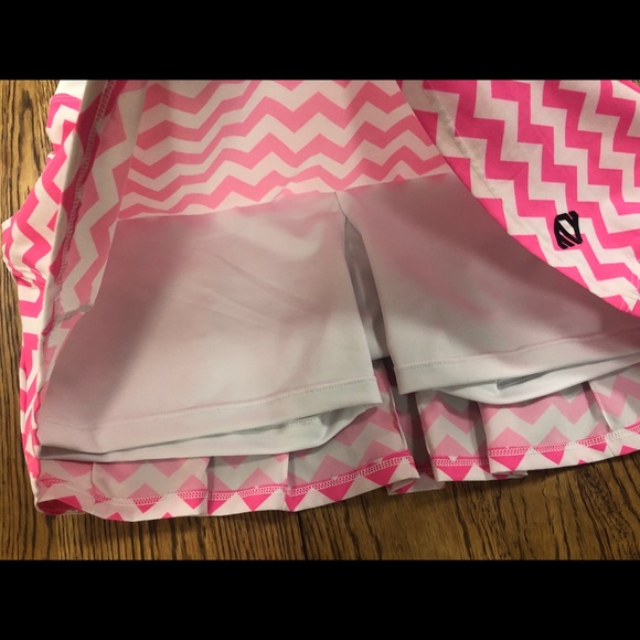 AdEdge Tennis Skirt Chevron Pink - Picture 4 of 8